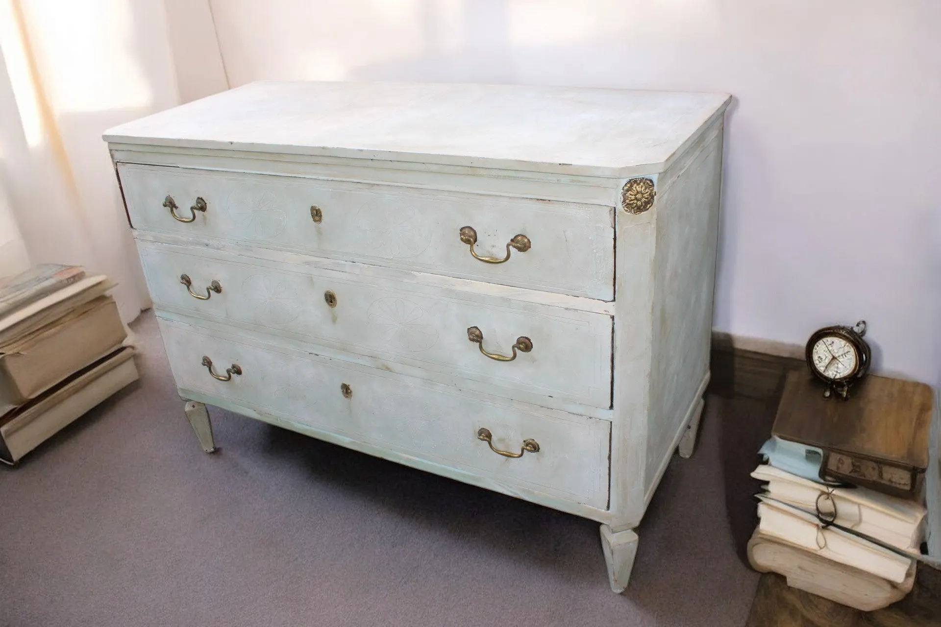 18th-century-italian-painted-commode-chest-of-drawers/