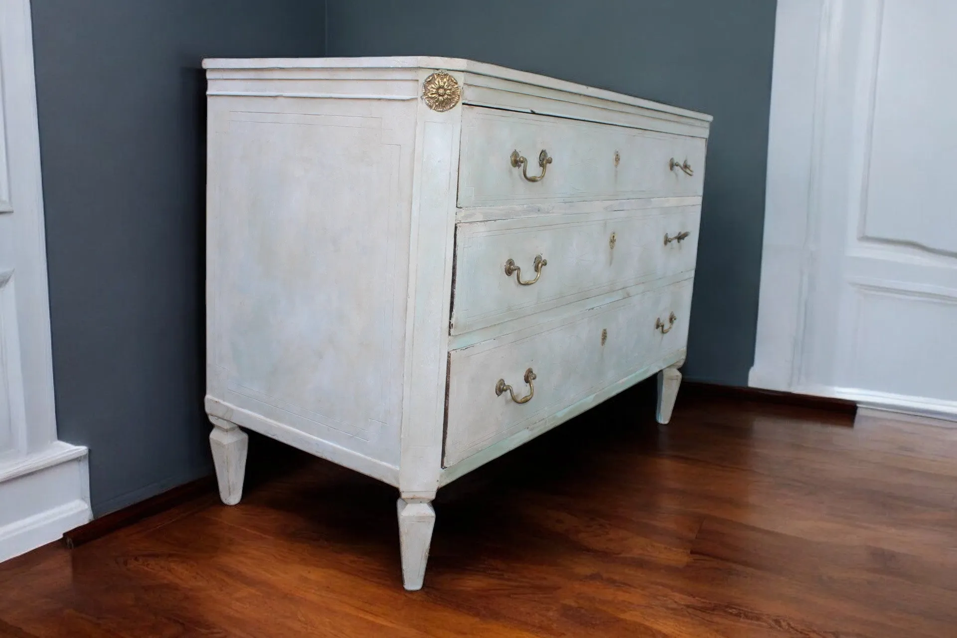 18th-century-italian-painted-commode-chest-of-drawers/