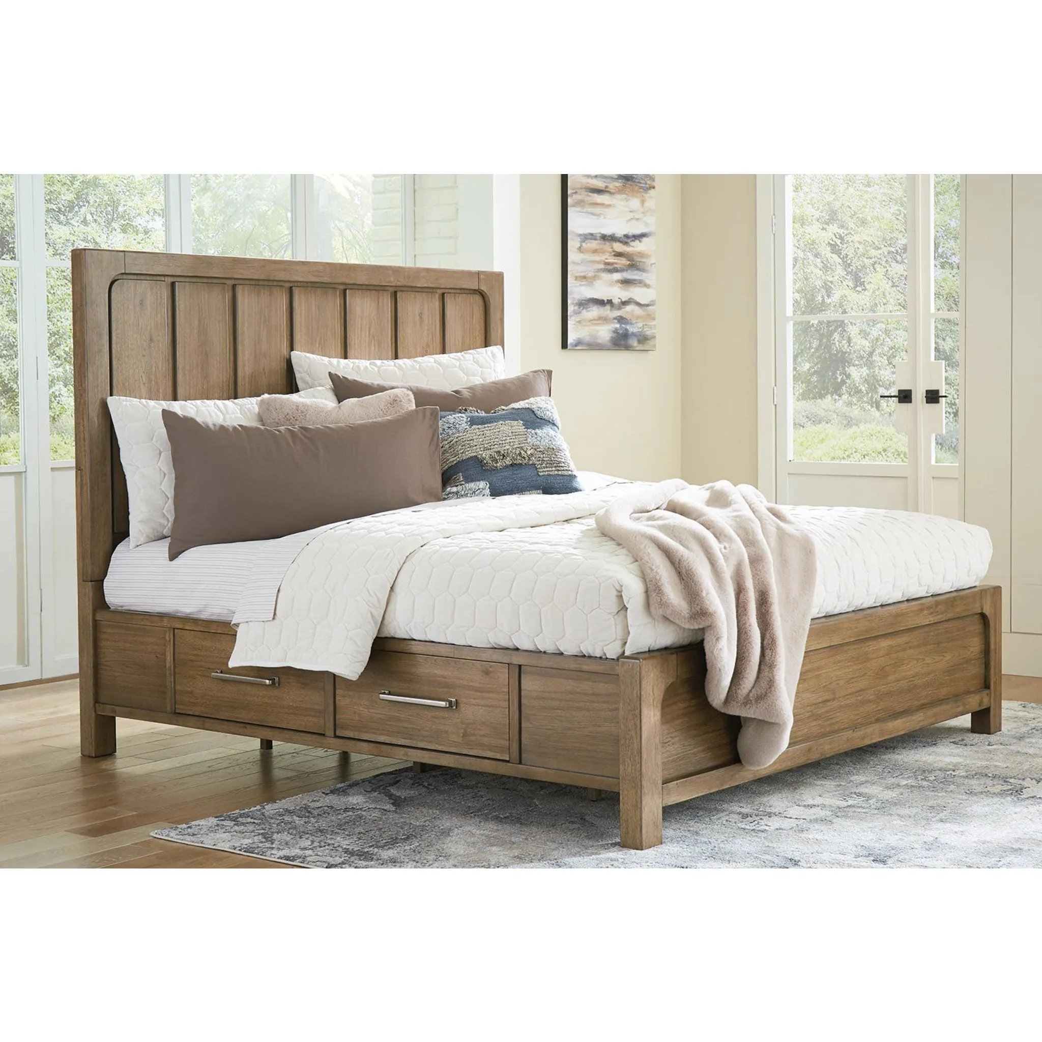 Cabalynn Storage Bed- Light Brown