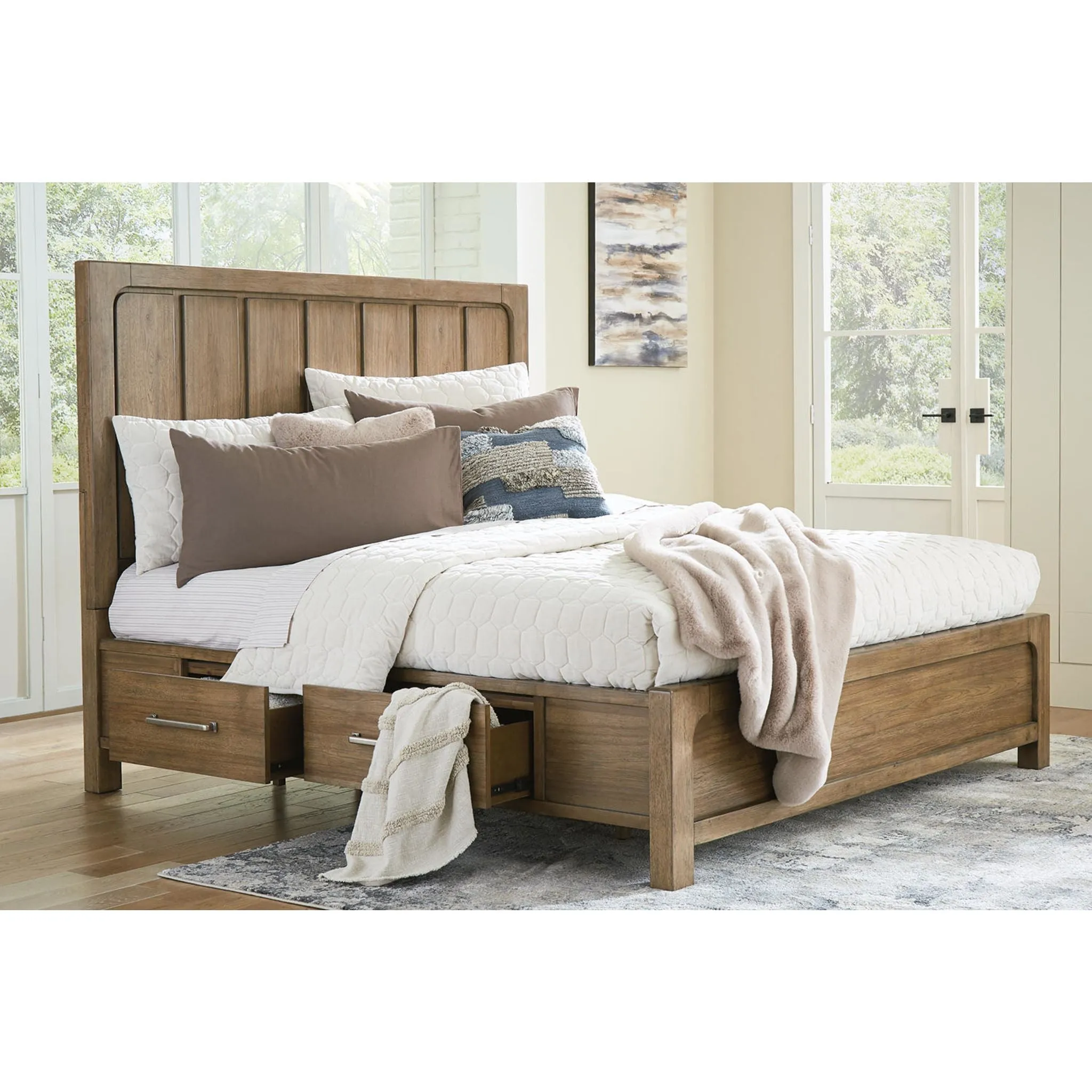 Cabalynn Storage Bed- Light Brown