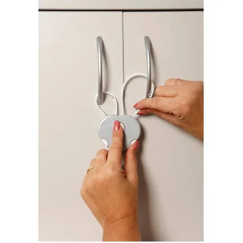 Cabinet Flexi Lock