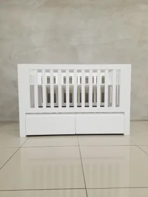 Square frame cot in White